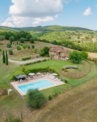 CC434 - vendita splendido casale con piscina