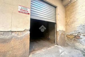 MAGAZZINO A PALERMO