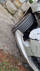 Ford fiesta incidentata