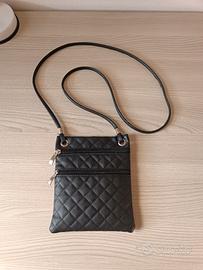 Borsetta tracolla in pelle trapuntata nera👛