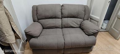 divano  2 posti ecopelle MONDO CONVENIENZA