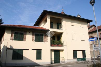 2 locali a aicurzio