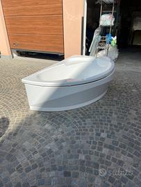 Vasca ad angolo