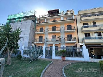 4 LOCALI A SAN NICOLA LA STRADA