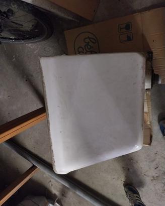 Lavatoio in ceramica