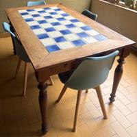 Tavolo legno massello con piastrelle + 6 sedie