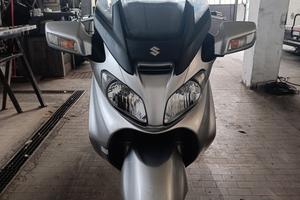Burgman 650 executive con ABS.