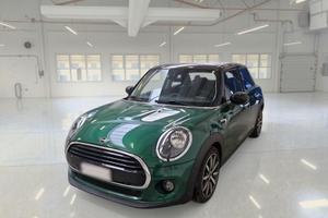 MINI COOPER BUSINESS XL AUTO 5 PORTE BERLINA