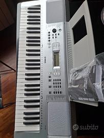 Tastiera digitale Yamaha YPT-360 