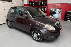 Lancia Ypsilon 1.2 Argento