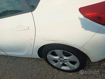 opel astra 2010