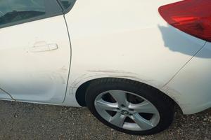 opel astra 2010