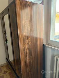 Elegante armadio vintage anni 50/60 in noce fiamma