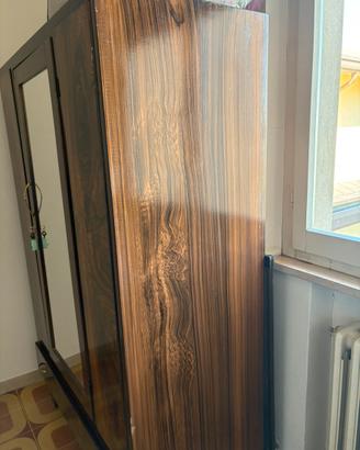 Elegante armadio vintage anni 50/60 in noce fiamma