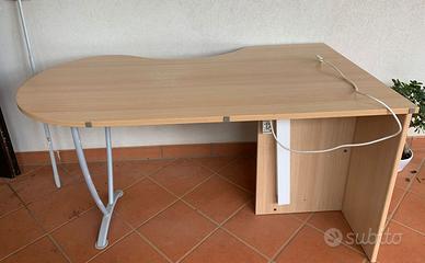 SCRIVANIA + LETTO SINGOLO (RETE E MATERASSO)