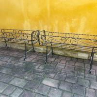 Portavasi in ferro battuto