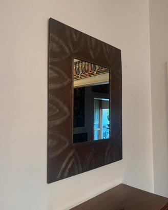 Specchio in cornice etnica