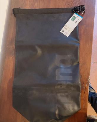 Borsa impermeabile Arena team drybag nuova.