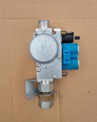JUNKERS BOSCH VALVOLA GAS METANO 8716102673