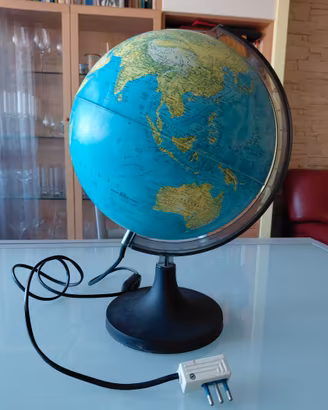Mappamondo luminoso