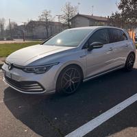 Volkswagen Golf 8 2.0 tdi style