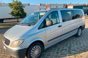 Mercedes VITO 9 posti cambio automatico