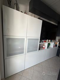 Mobile IKEA BESTÅ componibile bianco design modern