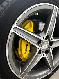 logo AMG pinze freno mercedes