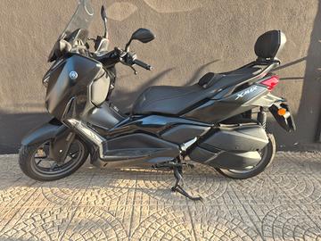 Yamaha X-Max 300 TECH MAX