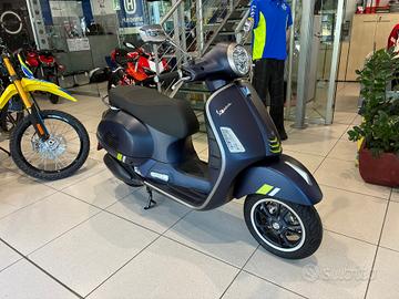 Vespa GTS 300 SUPER TECH