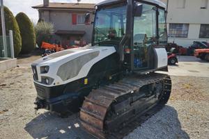 Trattore agricolo