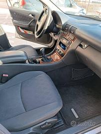 Mercedes classe c220 s.w. 500€trattabili