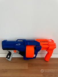 NERF ELITE SURGEFIRE HASBRO + 10 Freccette
