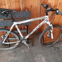 mtb Scott scale 80 e scott scale 60