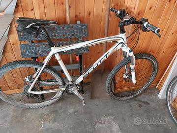 mtb Scott scale 80 e scott scale 60