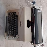Macchina da scrivere anni '60