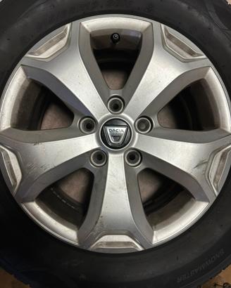 Due cerchi dacia duster 2^ serie da 16”