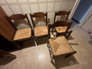 4 sedie + sgabello in legno