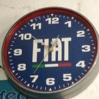 orologio particolare fatto a mano