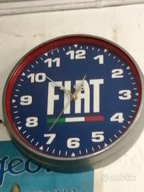 orologio particolare fatto a mano