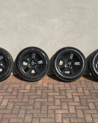Cerchi + gomme Volkswagen Caddy R15
