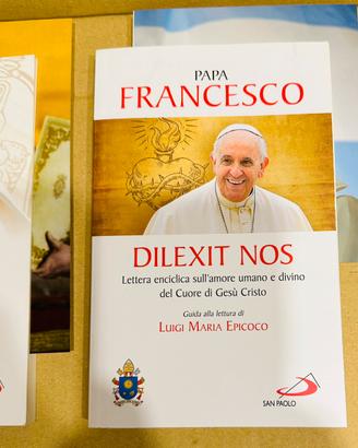 2-Libri e 2-Foto di Papa Francesco nuovo