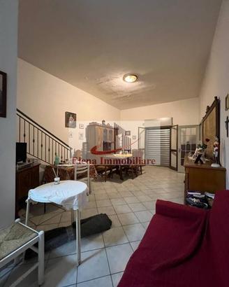 Casa indipendente di 110 m² con 5 locali a Alcamo