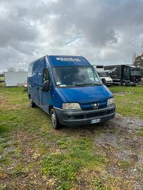 Peugeot boxer 2,2 dci