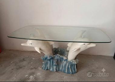  tavolino con base di delfini
