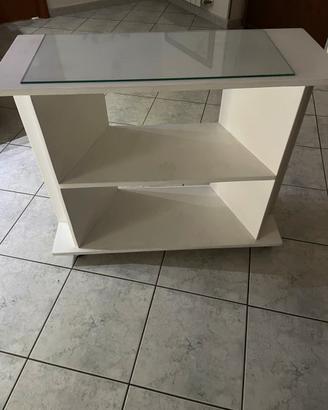 Tavolino bianco per tv
