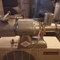 grattugia  formaggio 