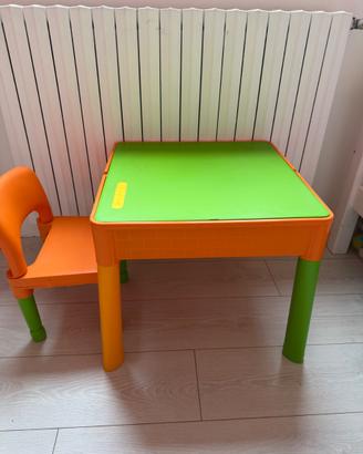 Tavolino contenitore per bambini con sedia