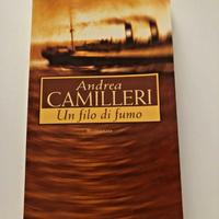Libro Un filo di fumo