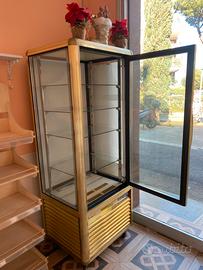 Frigo a vetrina